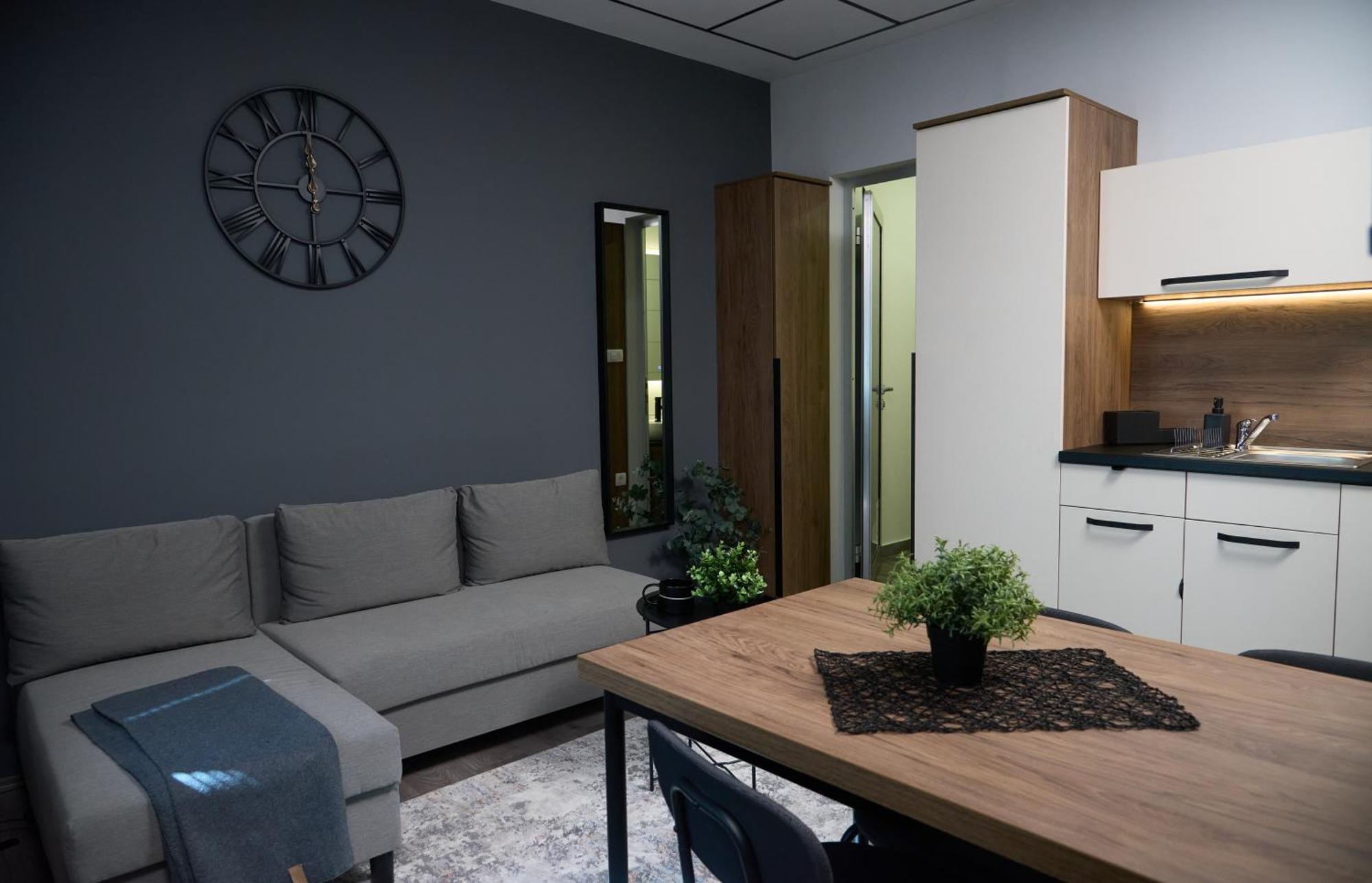 Downtown Boutique Apartments Újvidék Kültér fotó
